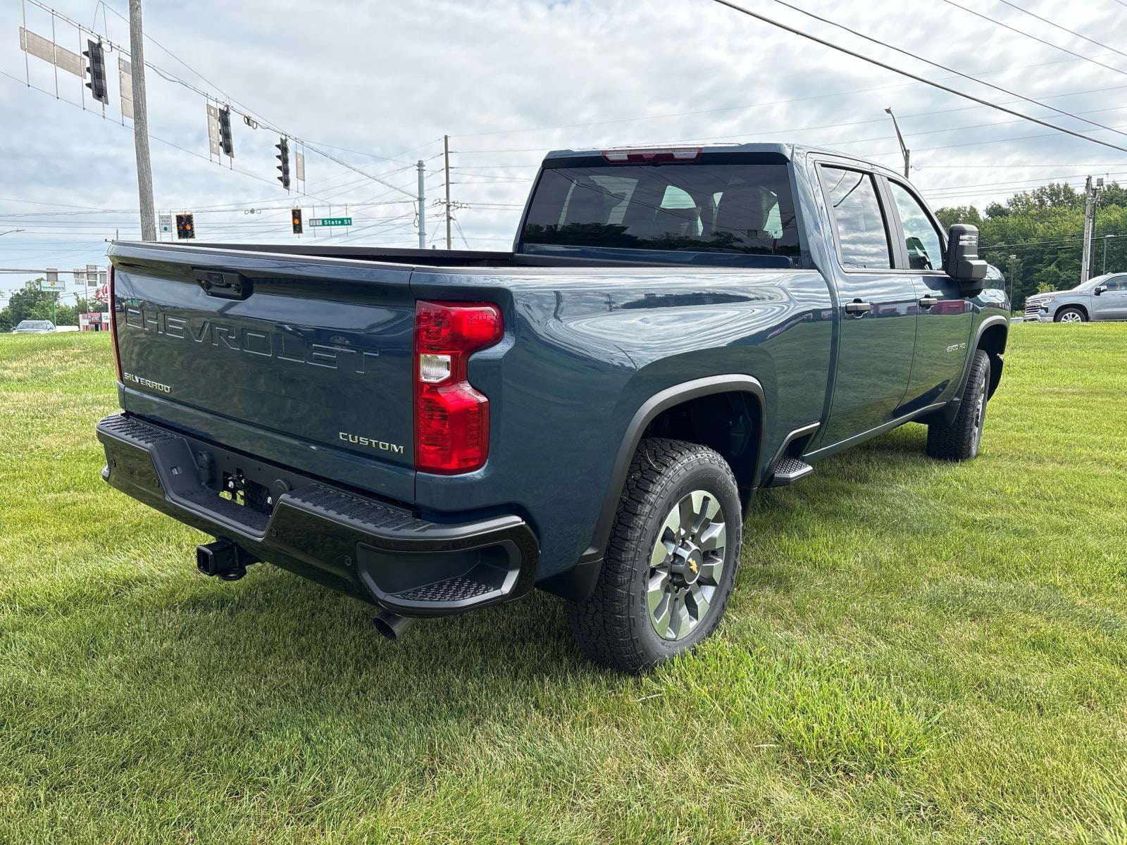 2026 Chevrolet Silverado 2500 HD Custom - Photo 5