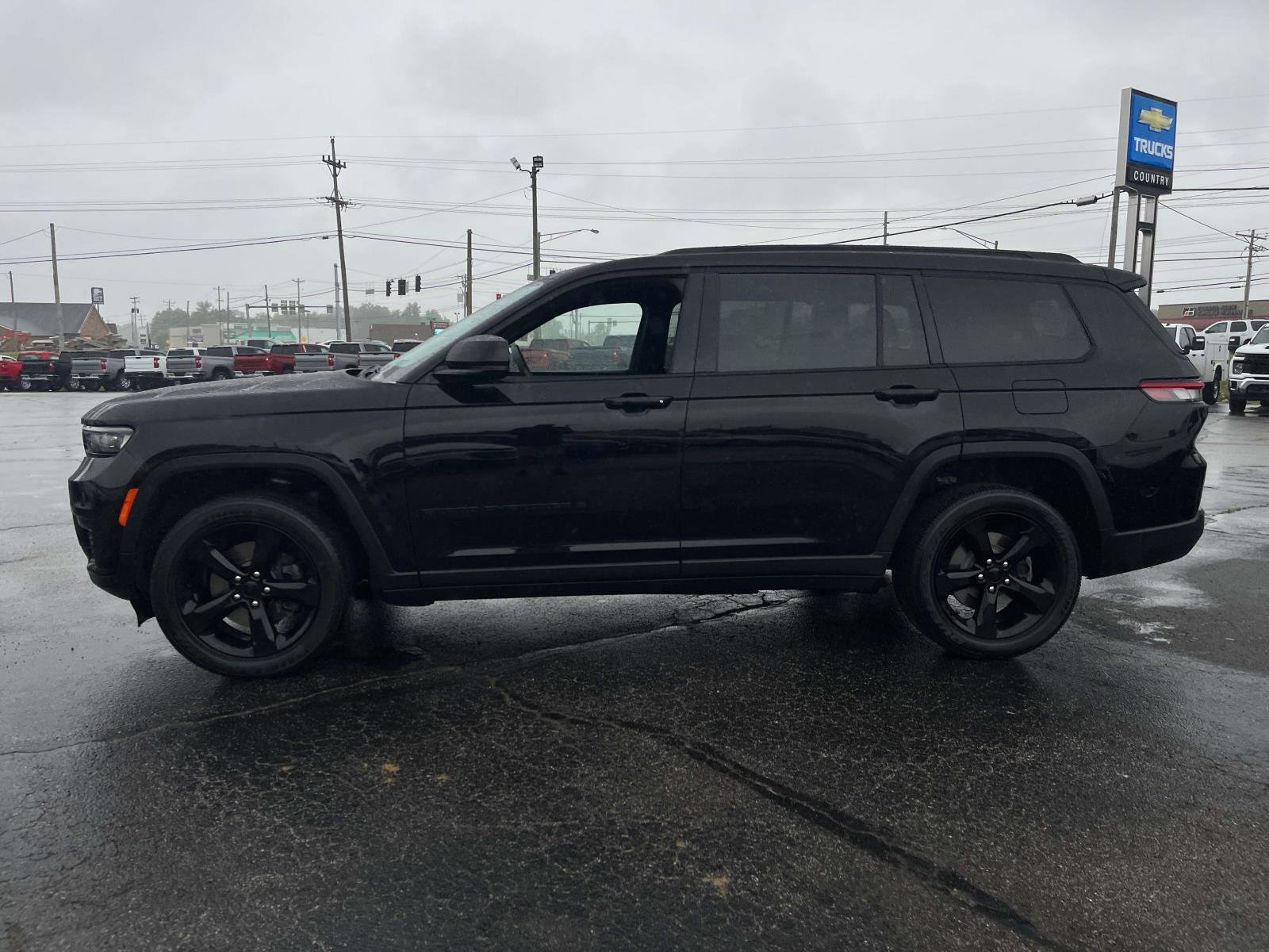 Used 2022 Jeep Grand Cherokee L Altitude with VIN 1C4RJKAG9N8525112 for sale in North Vernon, IN
