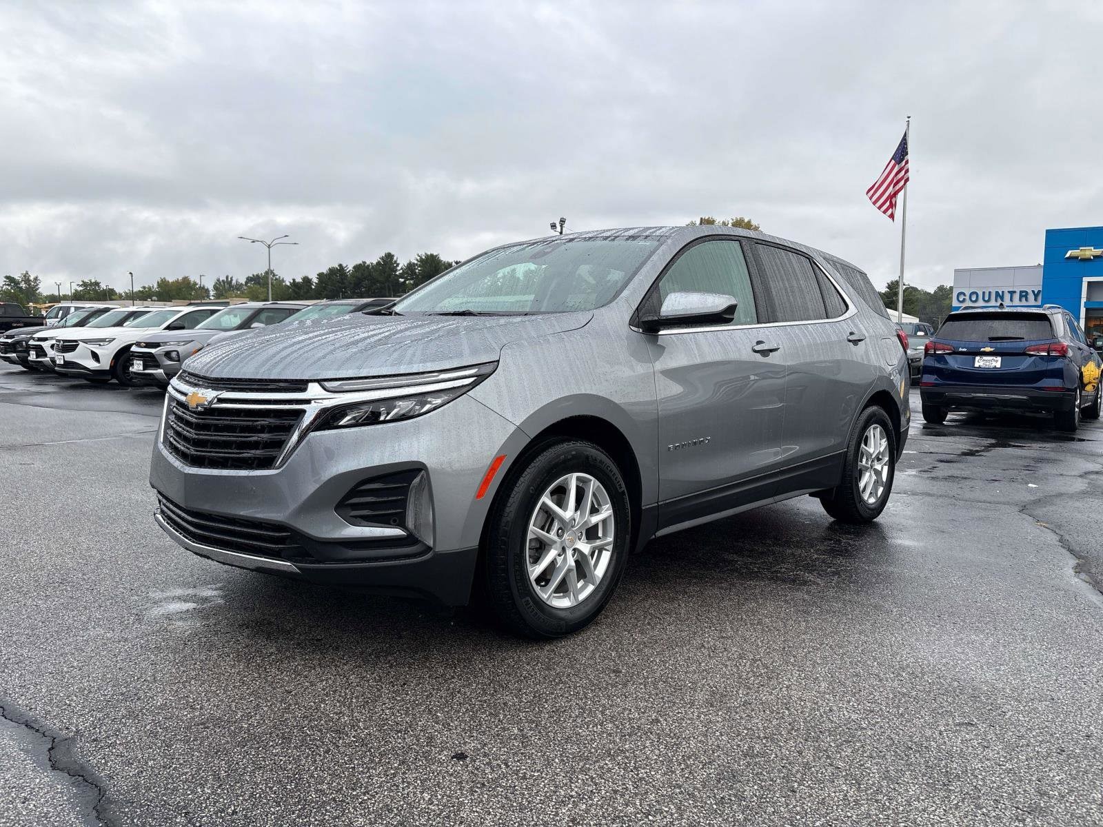 2024 Chevrolet Equinox LT's photo