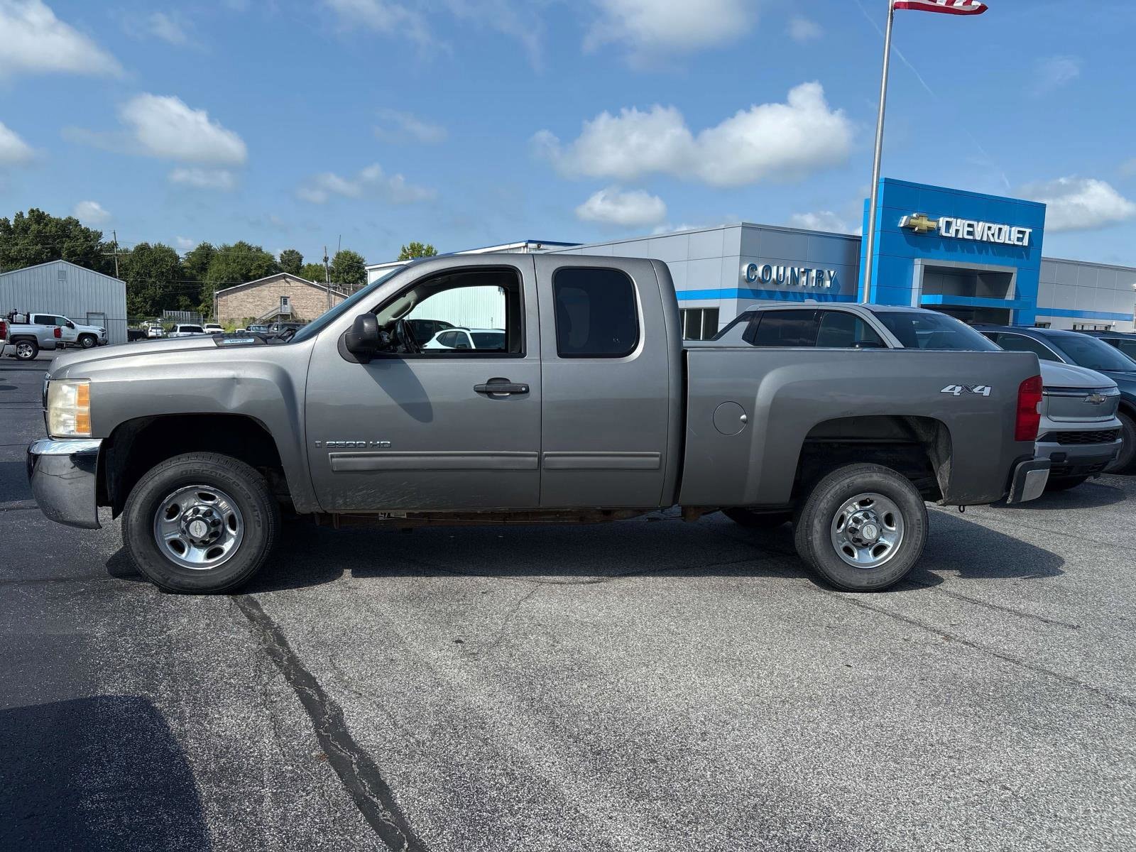 Used 2009 Chevrolet Silverado 2500HD 1LT with VIN 1GCHK59K19E138760 for sale in North Vernon, IN