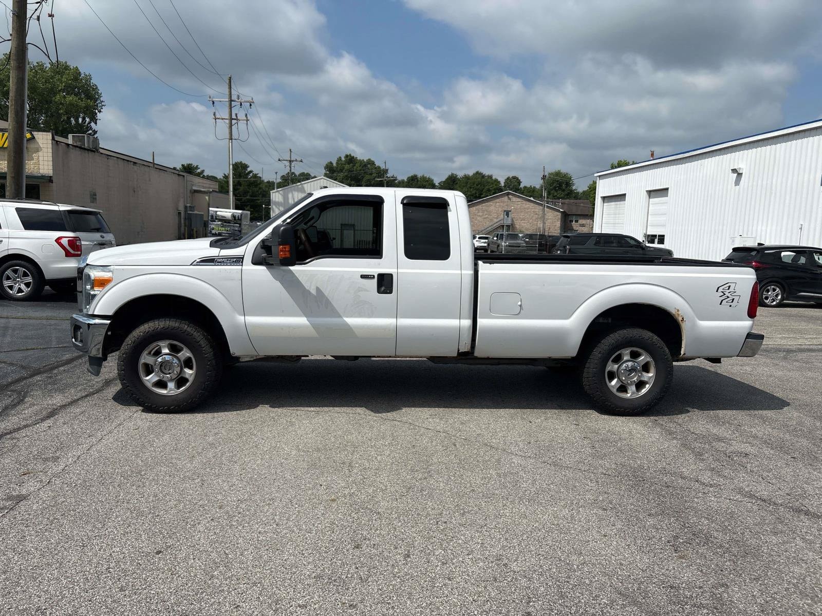 Used 2015 Ford F-250 Super Duty XLT with VIN 1FT7X2B67FED45254 for sale in North Vernon, IN