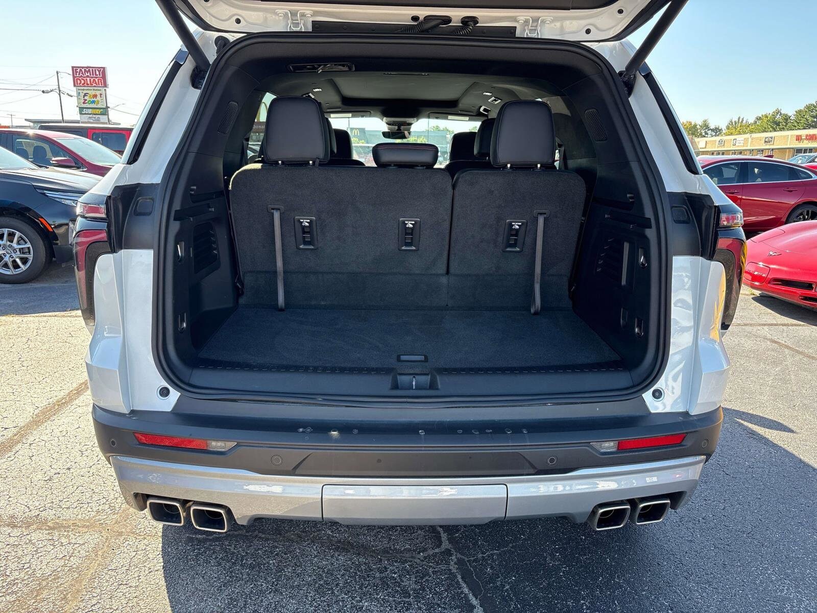 2024 Chevrolet Traverse Z71 photo 4