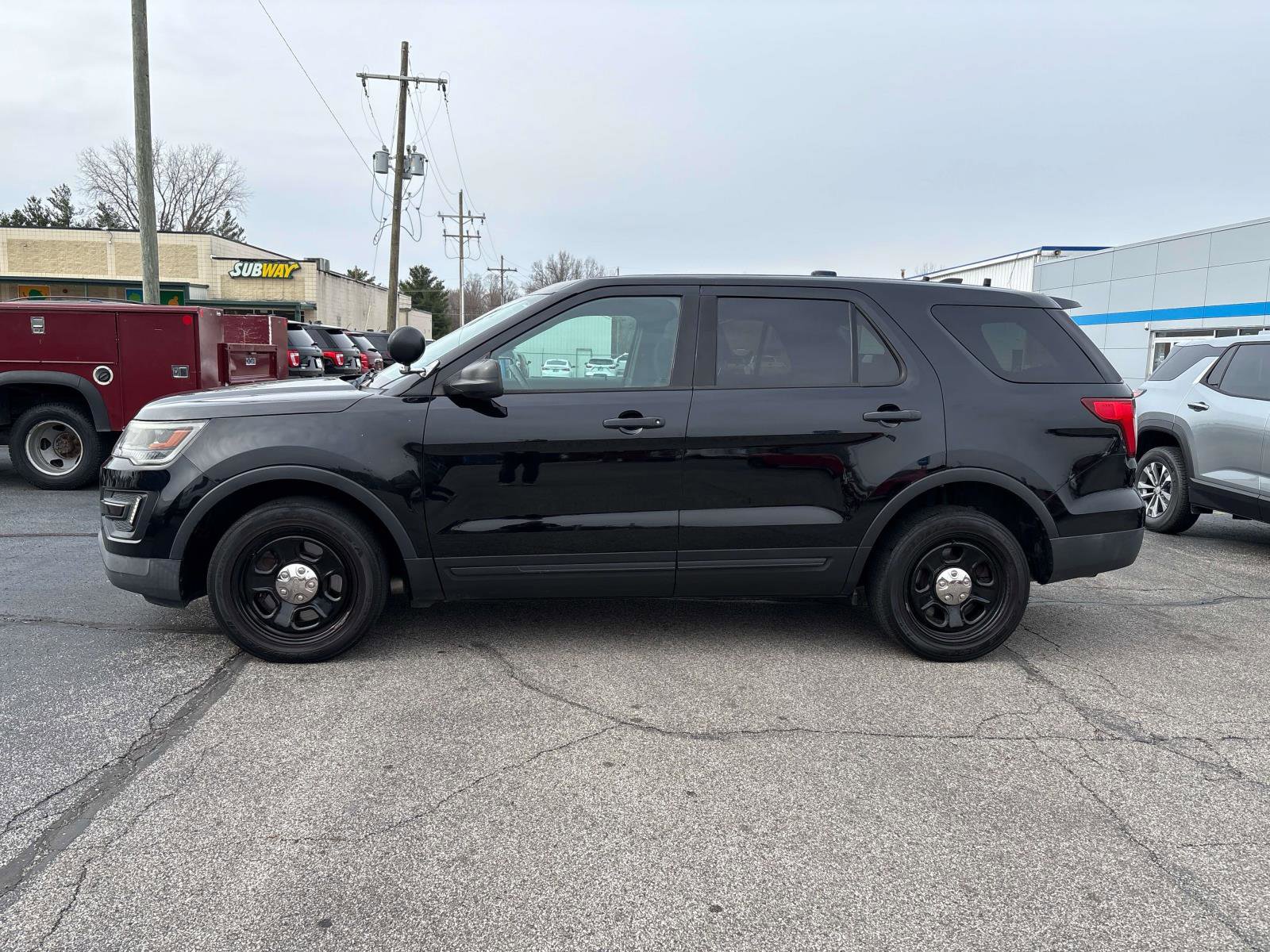 Used 2017 Ford Explorer Utility Police Interceptor with VIN 1FM5K8AR6HGC34637 for sale in North Vernon, IN