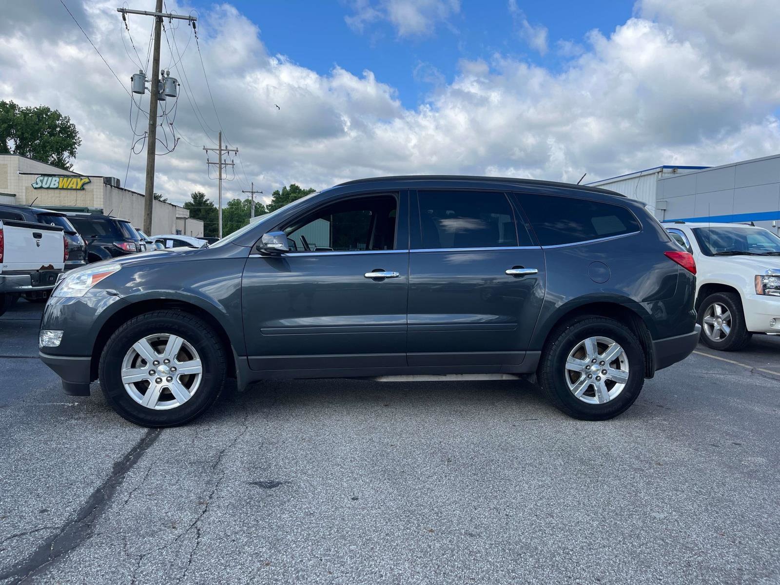 Used 2012 Chevrolet Traverse 1LT with VIN 1GNKRGED0CJ356456 for sale in North Vernon, IN