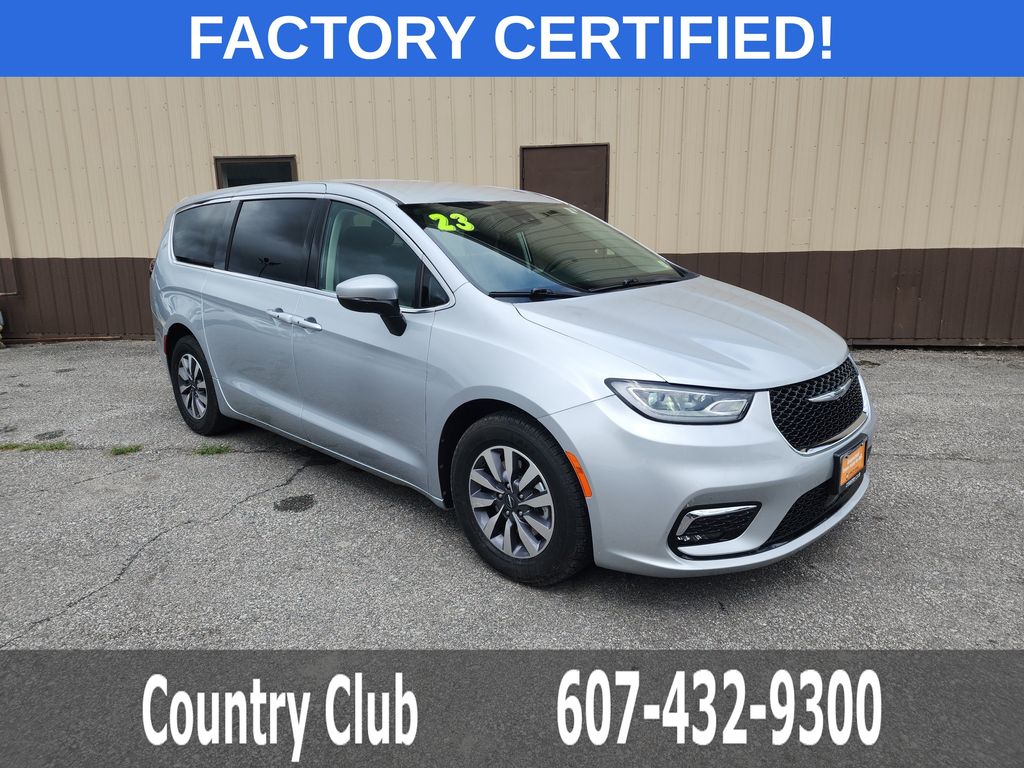 2023 Chrysler Pacifica Hybrid Touring L