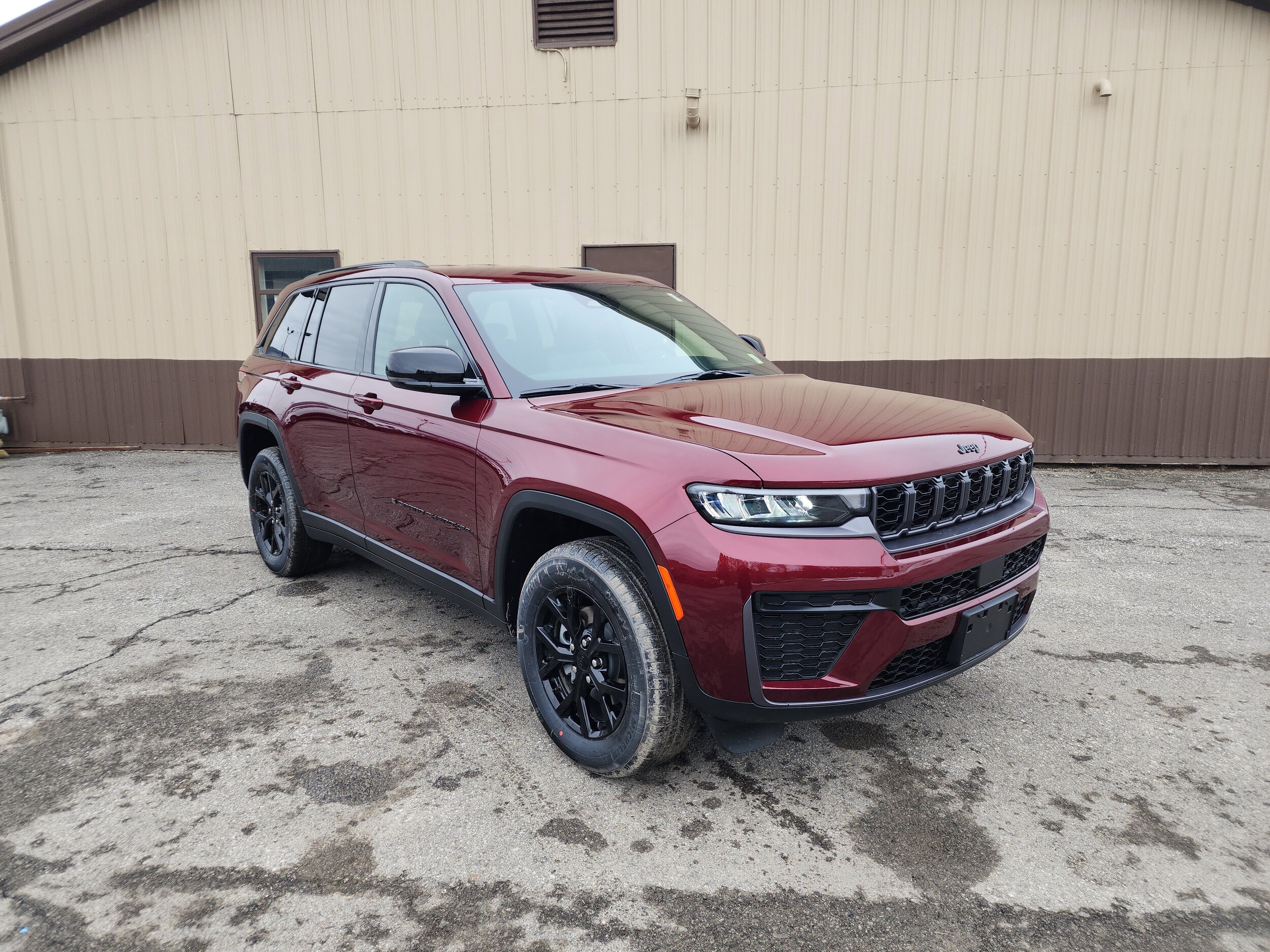 2026 Jeep Grand Cherokee Altitude