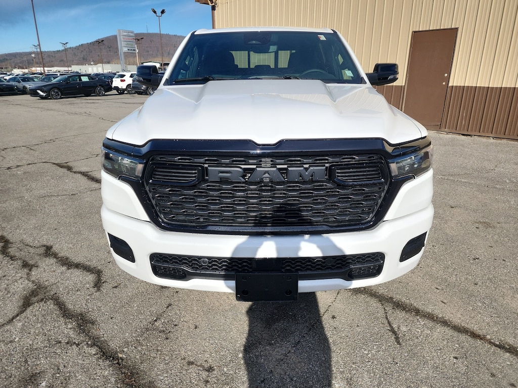 New 2026 Ram 1500 BIG HORN CREW CAB 4X4 5'7 BOX Pickup