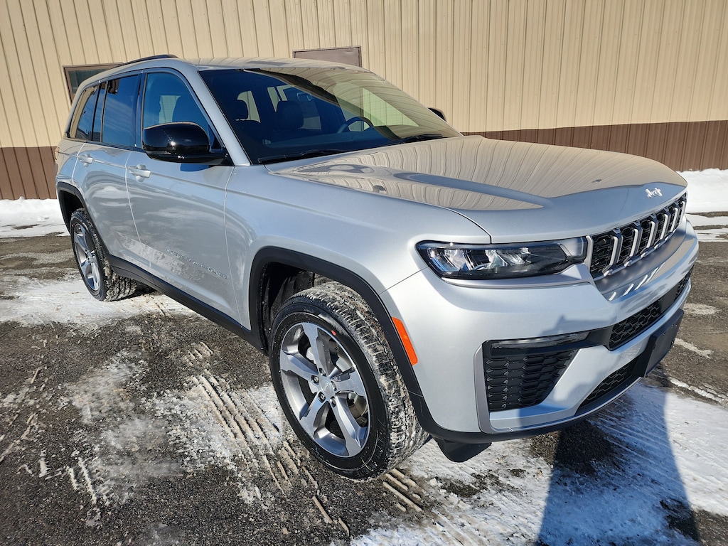 New 2026 Jeep Grand Cherokee LIMITED 4X4 Sport Utility