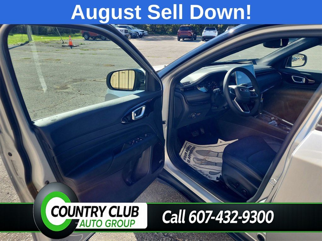 2025 Jeep Compass Limited - Photo 10