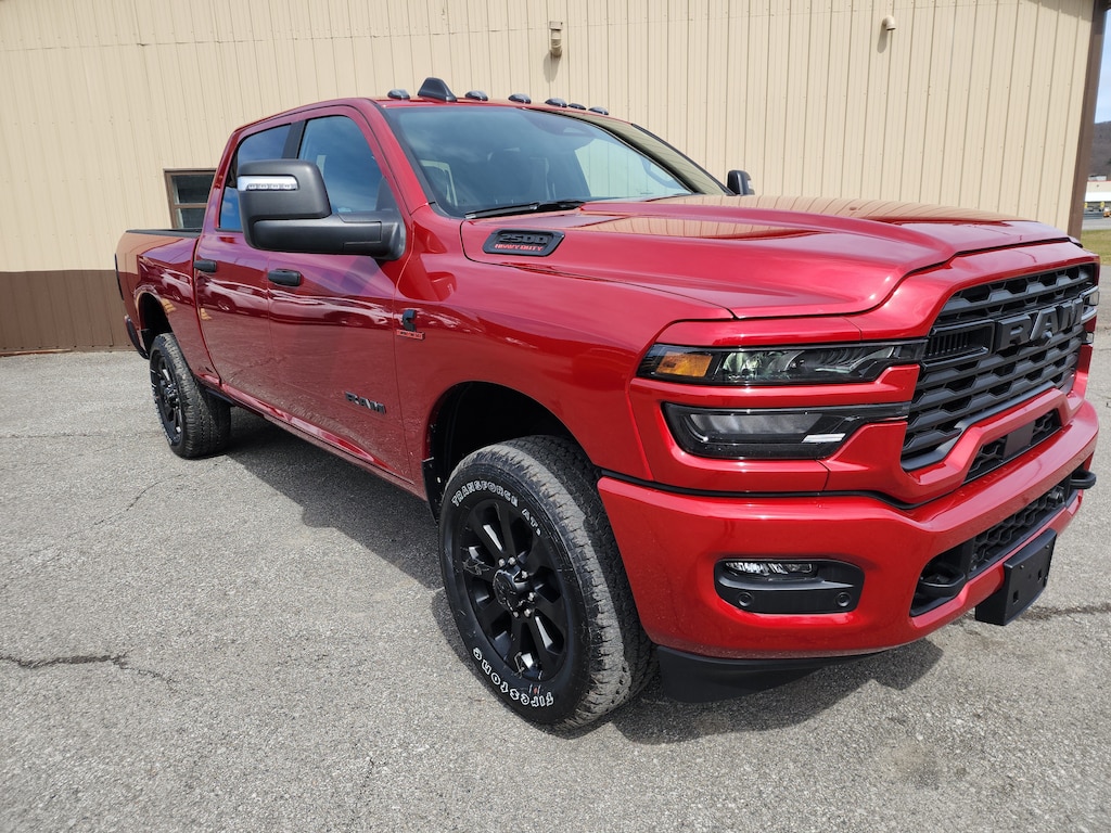 New 2026 Ram 2500 BIG HORN CREW CAB 4X4 6'4 BOX Pickup