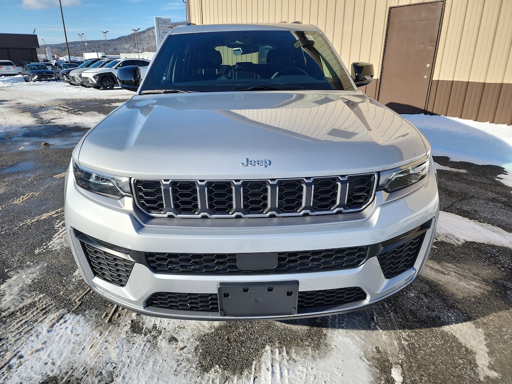 New 2026 Jeep Grand Cherokee LIMITED 4X4 Sport Utility