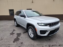2025 Jeep Grand Cherokee LAREDO X 4X4 Sport Utility