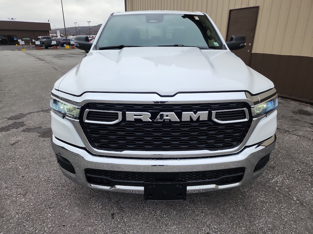 New 2025 Ram 1500 BIG HORN CREW CAB 4X4 5'7 BOX Pickup