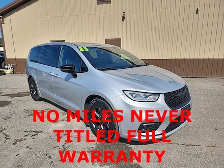 2023 Chrysler Pacifica Hybrid Limited Minivan/Van