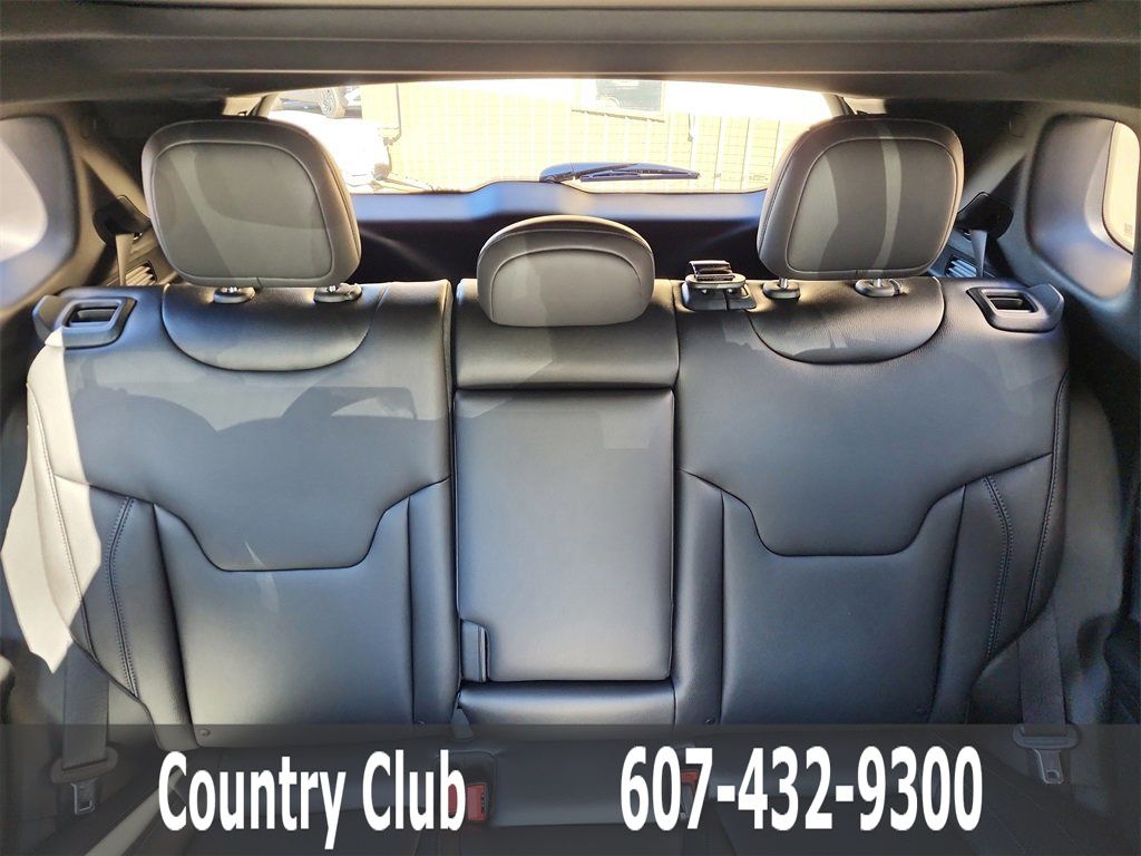 2025 Jeep Compass Limited - Photo 22