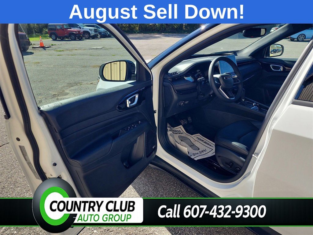 2025 Jeep Compass Limited - Photo 10
