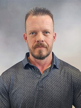 Staff member Larry Easton from ID_26dad3