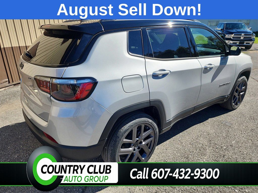 2025 Jeep Compass Limited - Photo 8