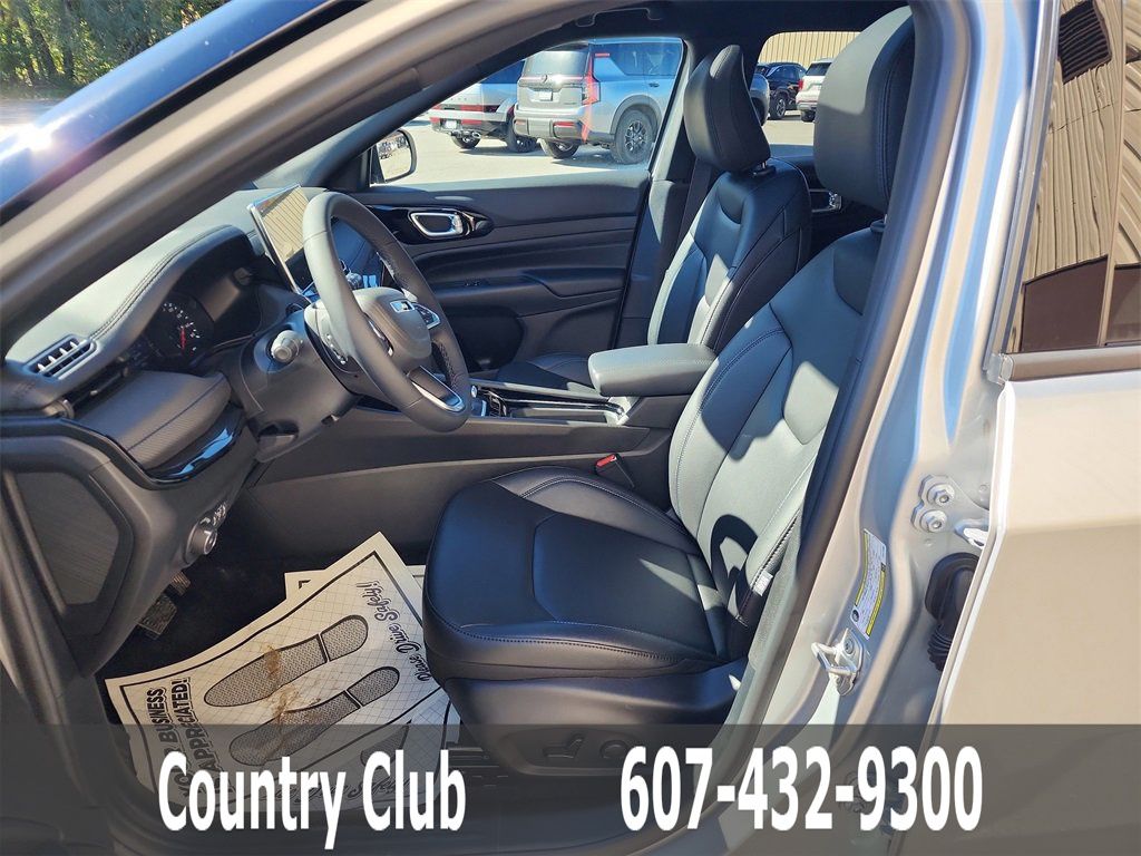 2025 Jeep Compass Limited - Photo 11