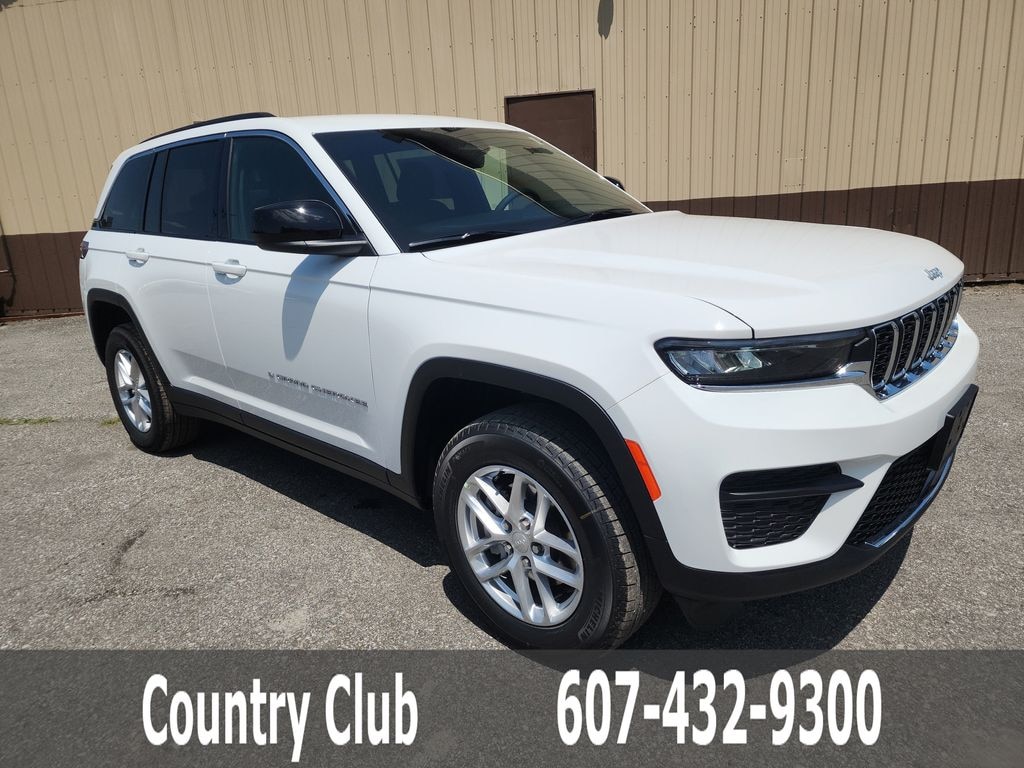New 2026 Jeep Grand Cherokee LAREDO 4X4 Sport Utility