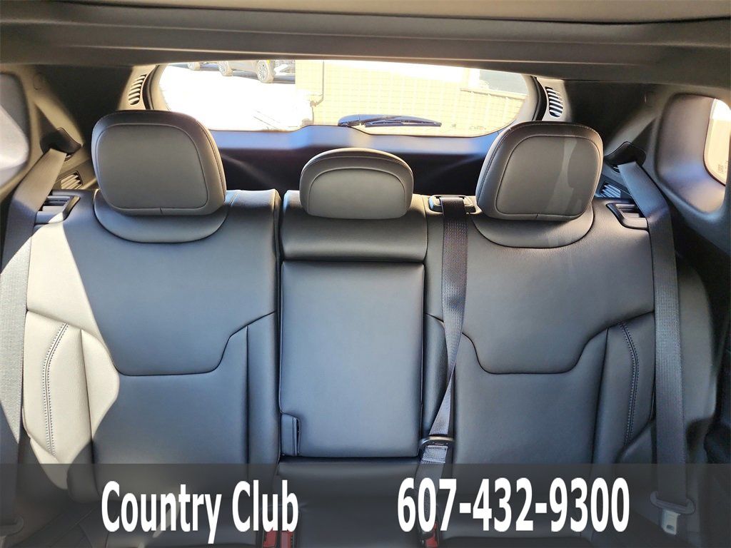 2025 Jeep Compass Limited - Photo 22