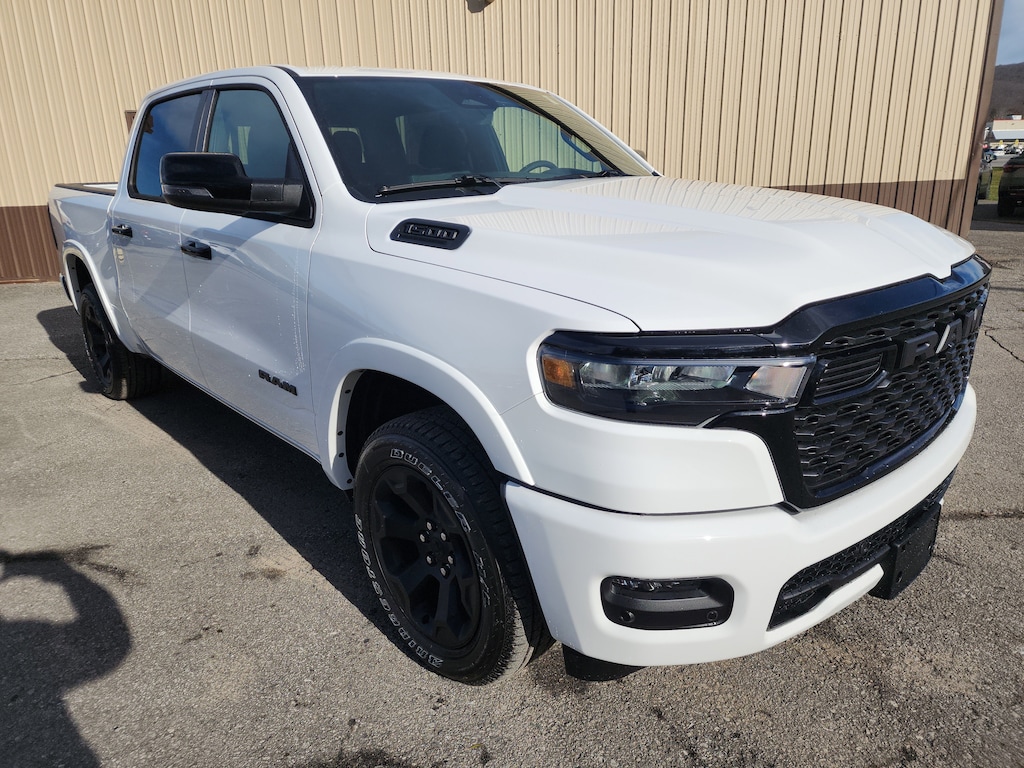 New 2026 Ram 1500 BIG HORN CREW CAB 4X4 5'7 BOX Pickup