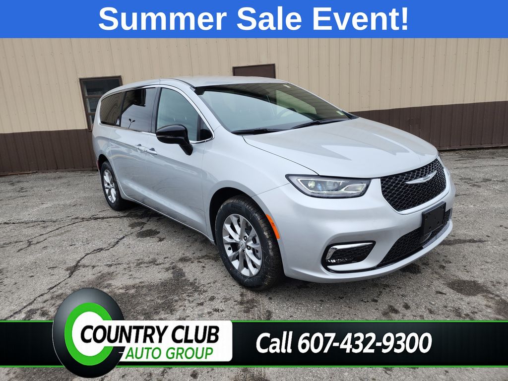 2026 Chrysler Pacifica Select AWD's photo