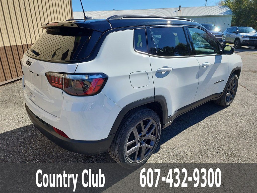 2025 Jeep Compass Limited - Photo 8