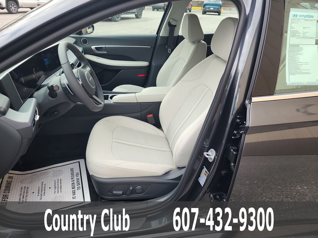 2026 Hyundai Sonata SEL - Photo 11