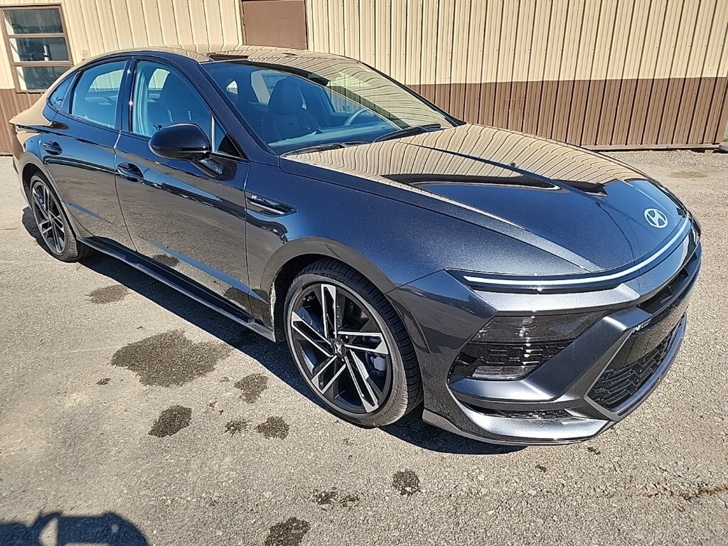 2025 Hyundai Sonata N Line photo 2