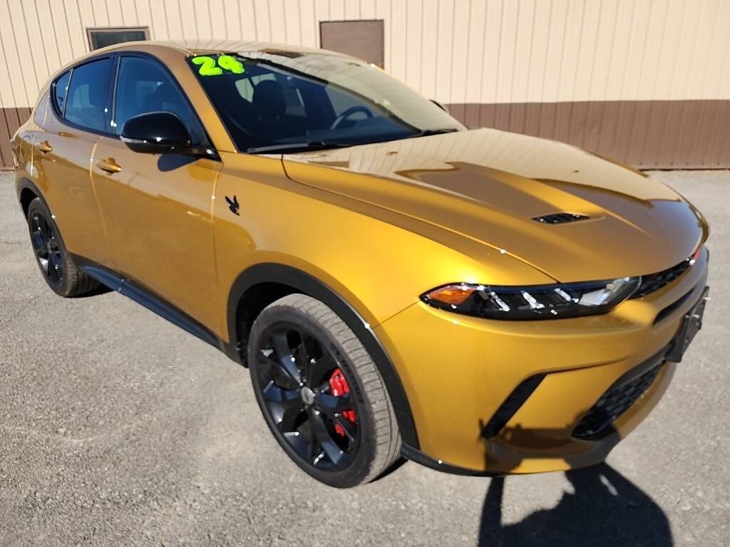 2024 Dodge Hornet R/T Plus photo 2