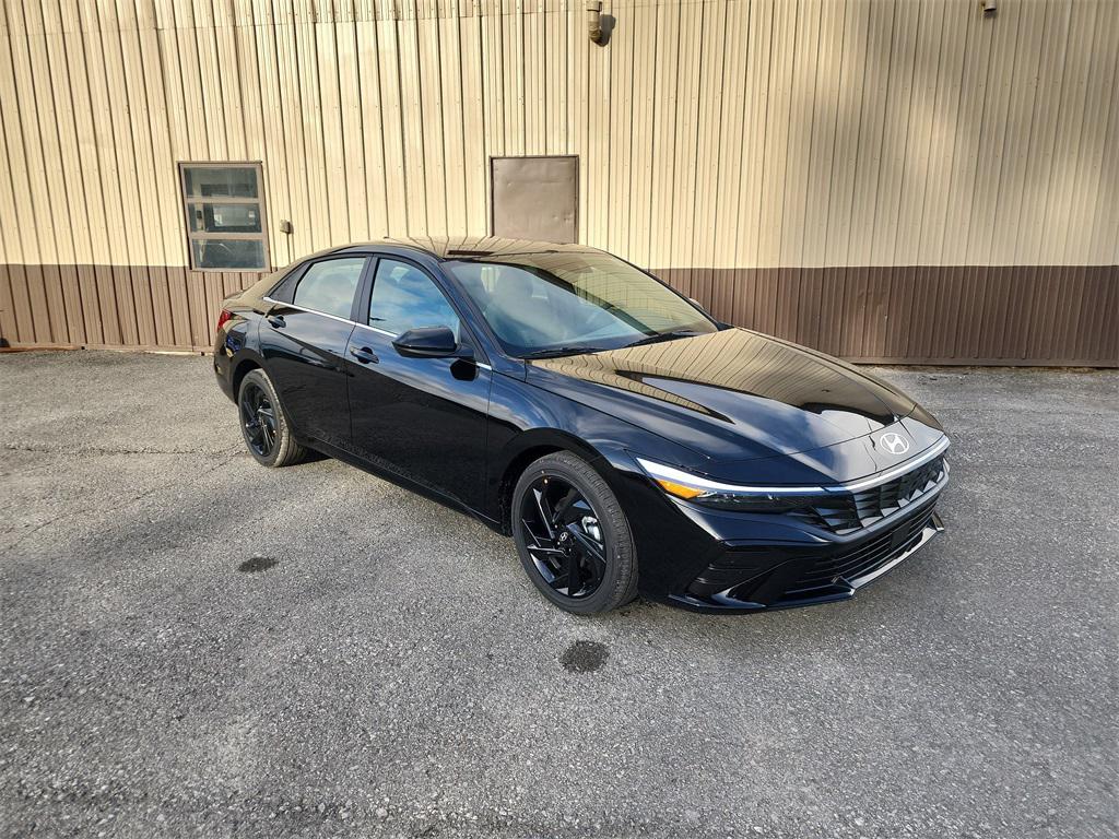 2026 Hyundai Elantra SEL's photo