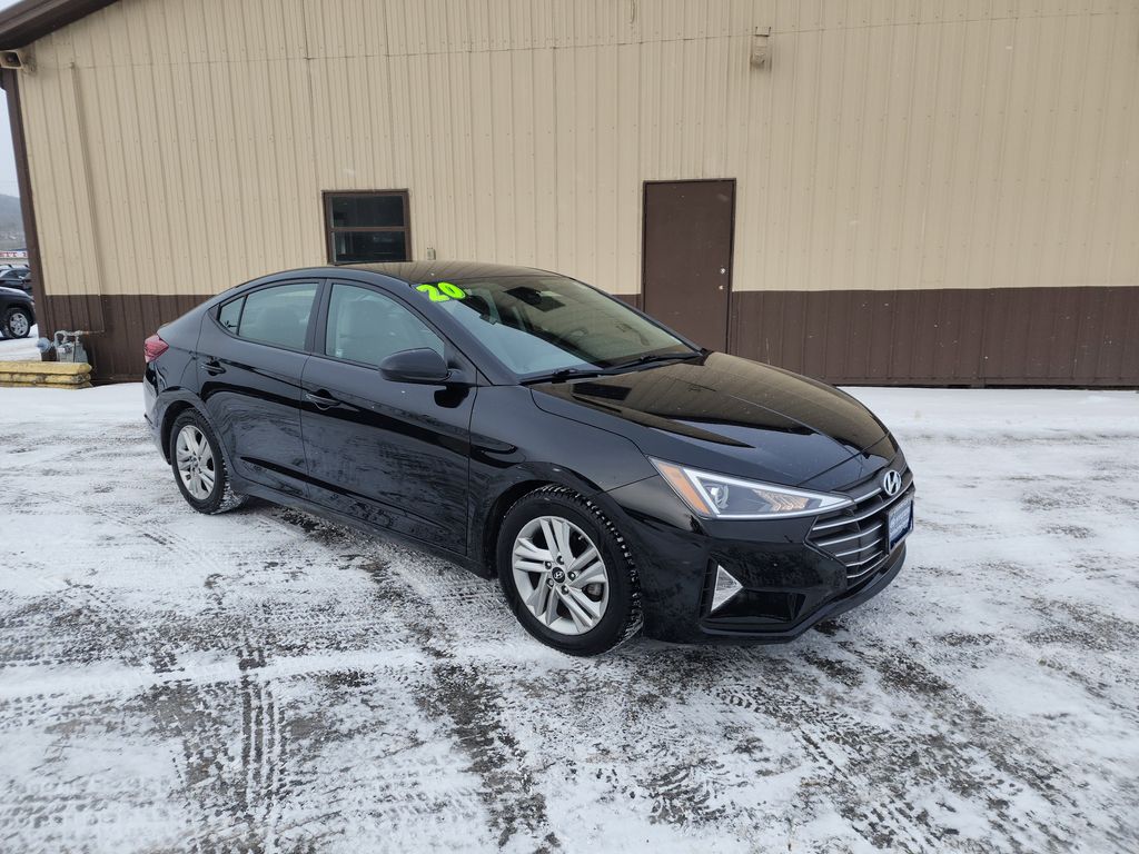 2020 Hyundai Elantra SEL's photo