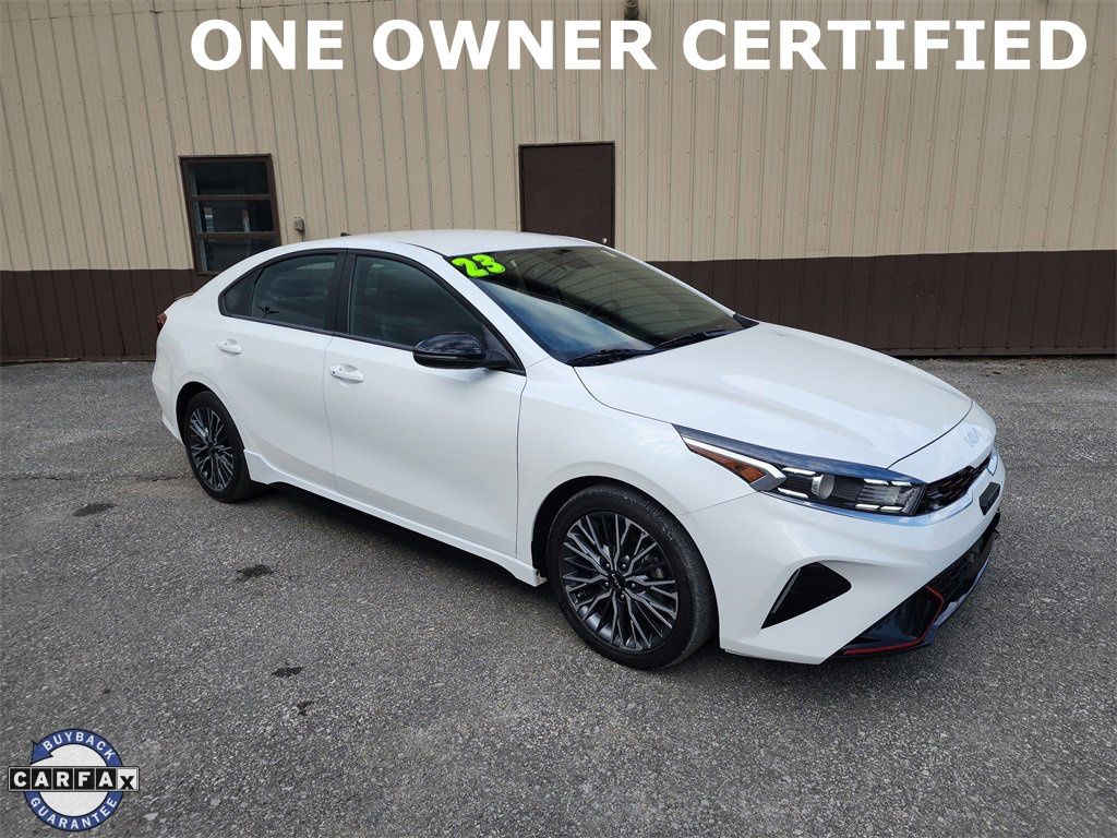 2023 Kia Forte GT-Line's photo