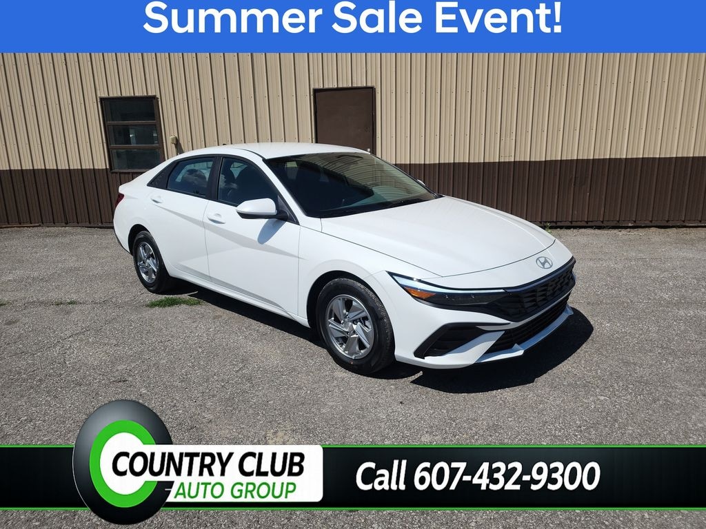 New 2026 Hyundai Elantra SE Sedan
