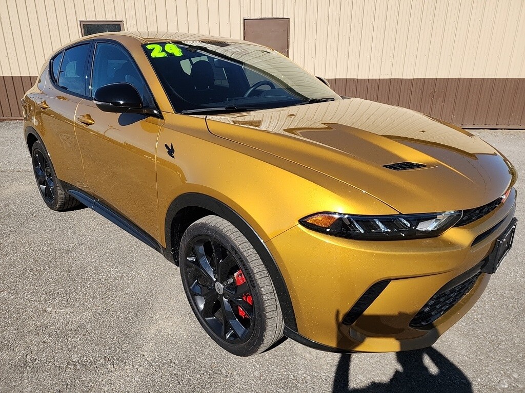 2024 Dodge Hornet R/T photo 2