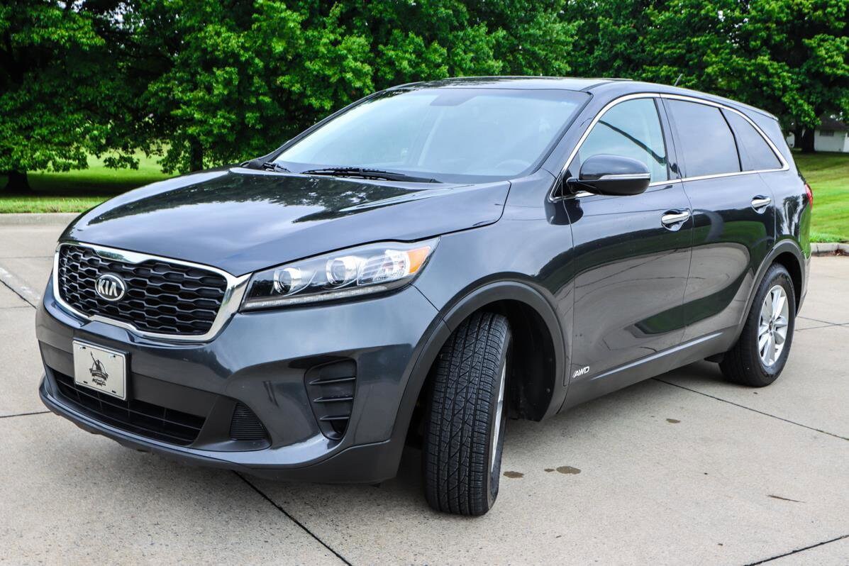 2019 Kia Sorento LX photo 3