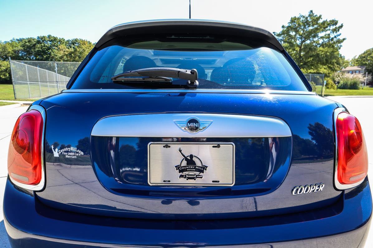 2015 Mini Cooper 4 Door Hardtop photo 3