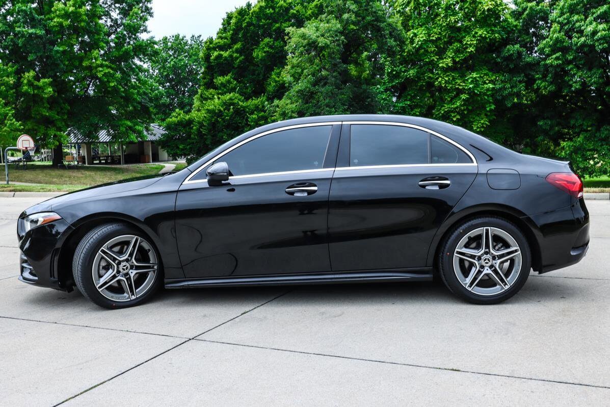 2022 Mercedes Benz A 220 4MATIC photo 4
