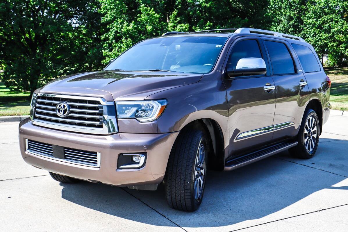 2019 Toyota Sequoia Limited photo 3