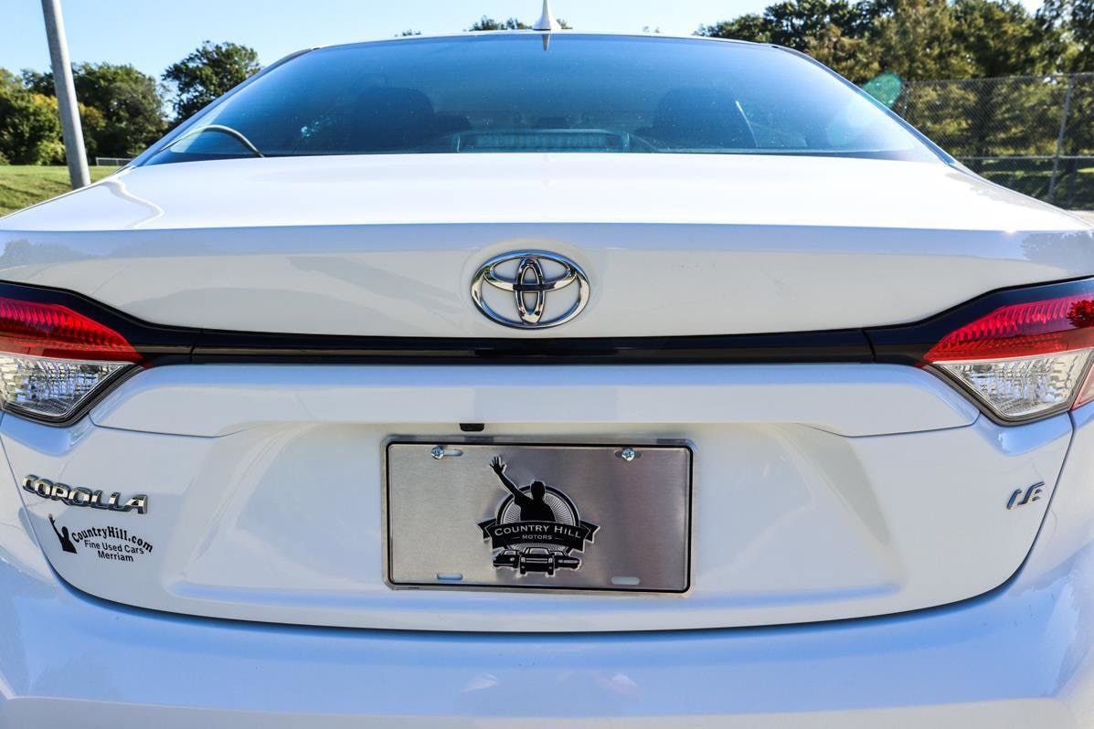 2024 Toyota Corolla LE photo 4