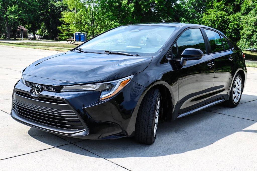 Used 2024 Toyota Corolla LE 4dr Car
