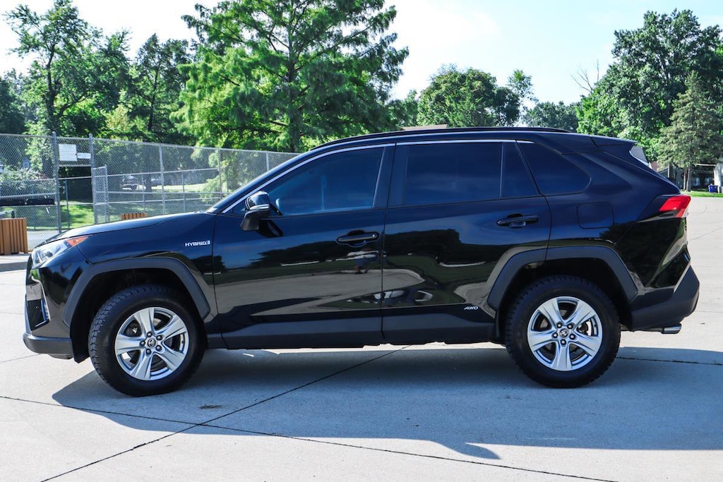Used 2021 Toyota RAV4 Hybrid XLE Sport Utility