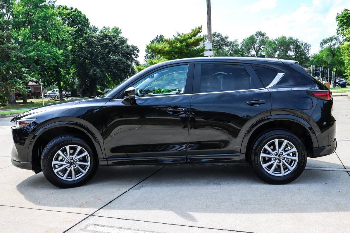 2024 Mazda CX-5 2.5 Select photo 4