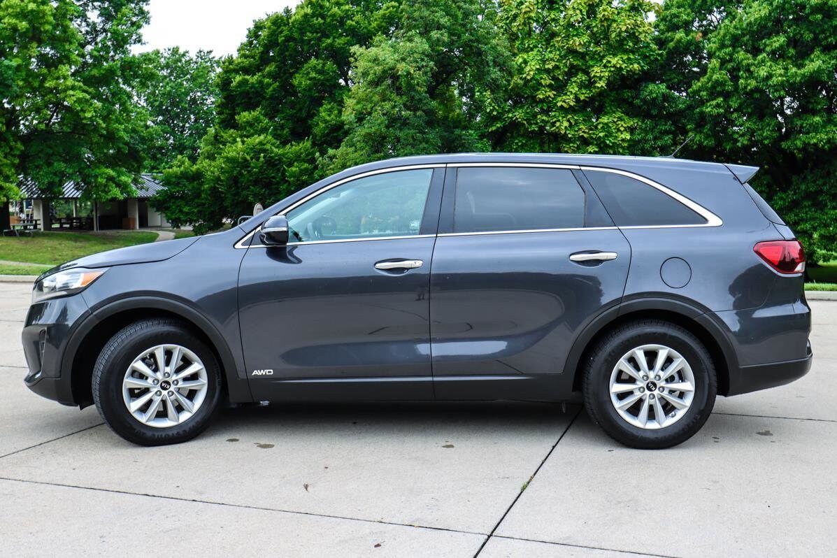 2019 Kia Sorento LX photo 4