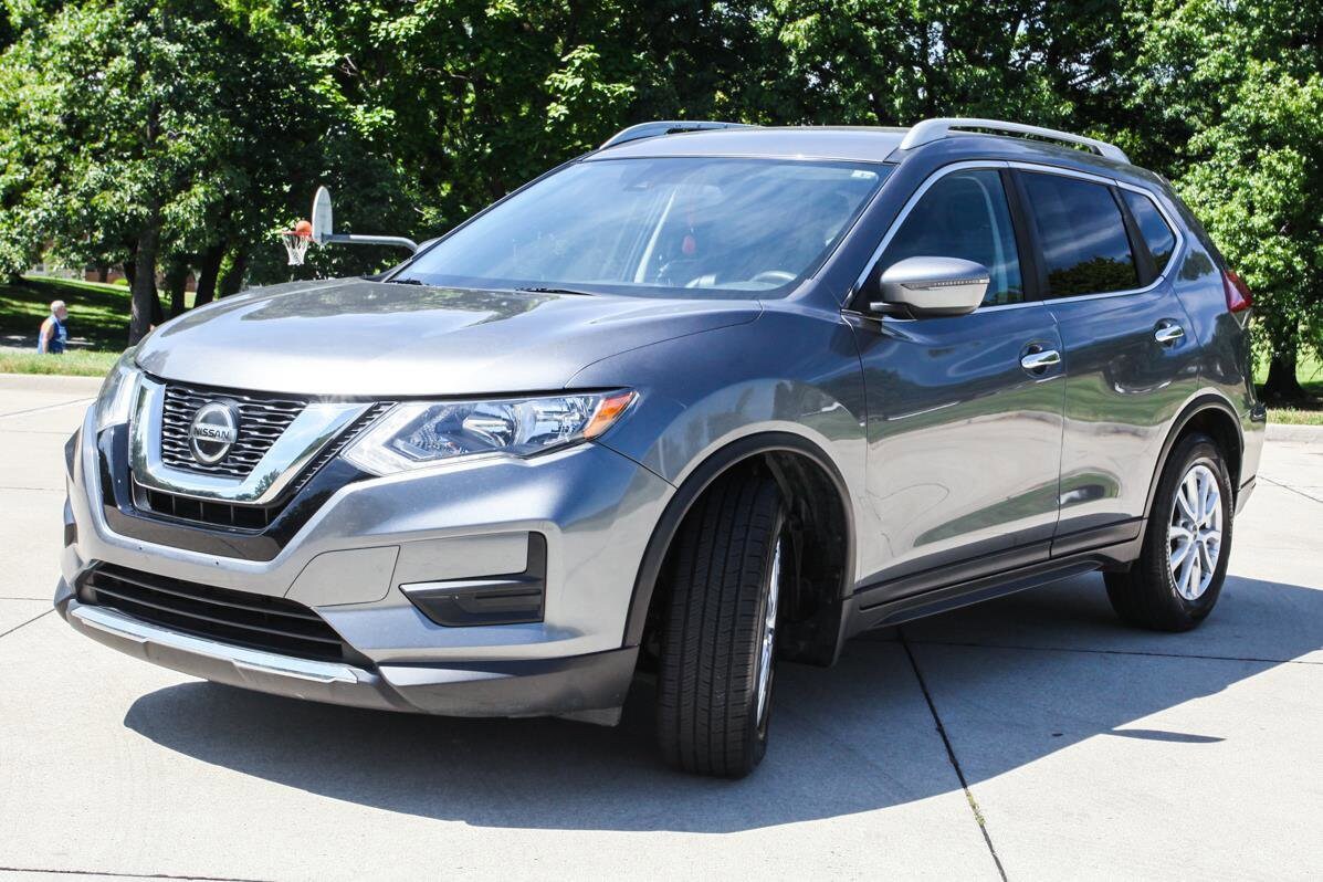 2019 Nissan Rogue S photo 3