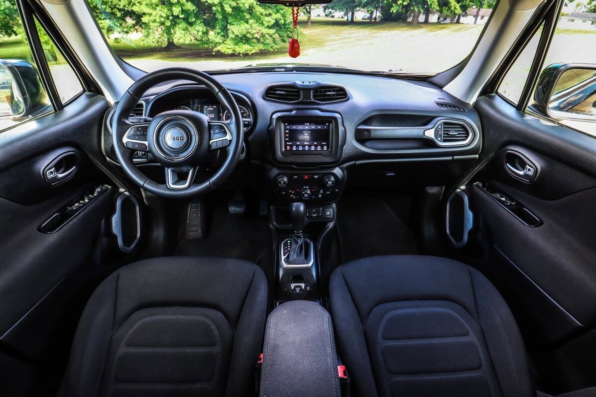 2018 Jeep Renegade Latitude North Edition photo 2