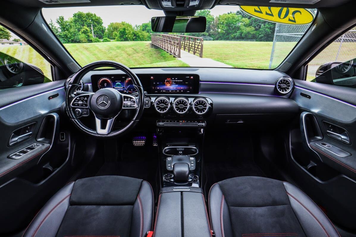 2022 Mercedes Benz A 220 4MATIC photo 2