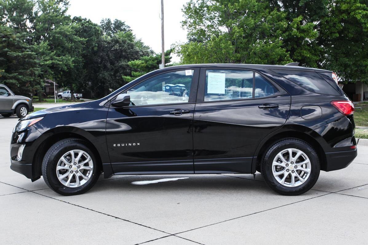 2020 Chevrolet Equinox LS photo 4