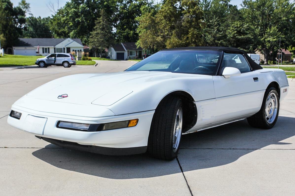 1995 Chevrolet Corvette Base photo 3